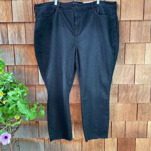 NWT NYDJ Sheri Slim Black Denim Stretch Crop Jeans in Women's 22W - Picture 1 of 16